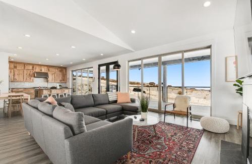 Sweetwater House | Blue Views Bungalow