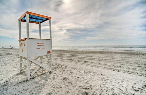 Brigantine House | Brigantine Beach Townhome Steps to the Ocean