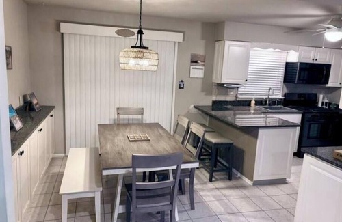 Southend House | Brigantine south on inlet 3 bedroom 2 bath with balcony