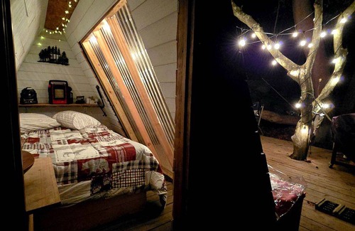 Coal Fork Cabin | Cabin ∙ 1 bedroom ∙ 2 guests