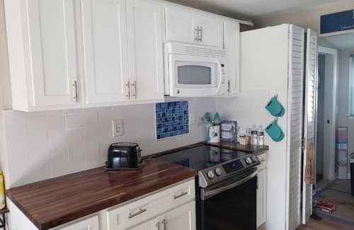 North Cape May House | Cape Calm just 8 blocks to the Beach, All you need is a bathing suit & towel!