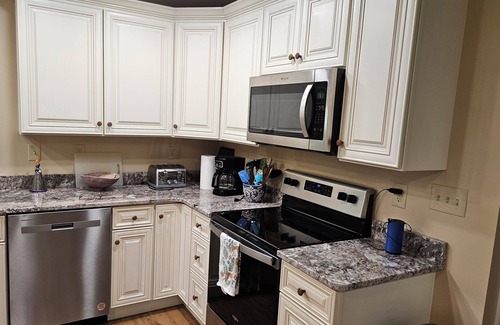 Racine House | Charming country duplex with WiFi and AC in peaceful Wampum.
