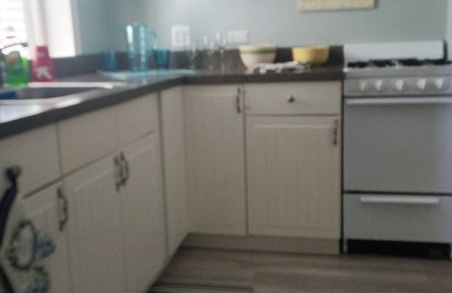 Ocean Grove Apartment | CHARMING , NEW RENO, STUDIO APT.nMTHLY RENTAL JUNE START - 1 1/2 BLOCKS TO BEACH