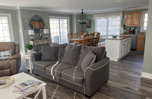 Wildwood Crest Condo | "Ciao Bella". It's Just That Beautiful! Superb Location. 2 Blocks From Beach.