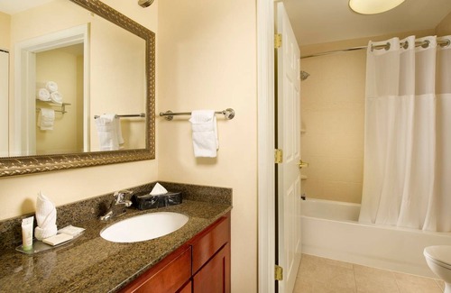 Linthicum Heights Condo | Condo ∙ 1 bedroom ∙ 2 guests