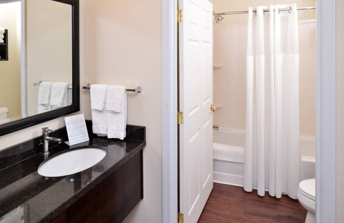 Cranbury Condo | Condo ∙ 1 bedroom ∙ 4 guests