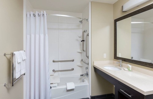 Canton Condo | Condo ∙ 1 bedroom ∙ 3 guests