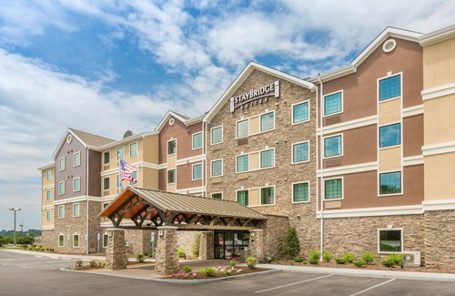 Canton Condo | Condo ∙ 2 bedrooms ∙ 7 guests