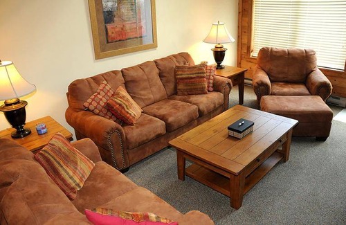 Seven Springs Condo | Condo ∙ 2 bedrooms ∙ 4 guests