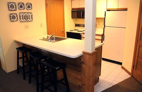 Seven Springs Condo | Condo ∙ 2 bedrooms ∙ 4 guests