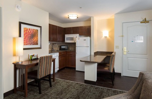 Maumee Condo | Condo ∙ 2 bedrooms ∙ 6 guests