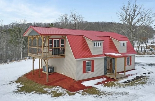 Wardensville House | Converted barn with great views, hottub, pool table, shuffleboard & firepit.