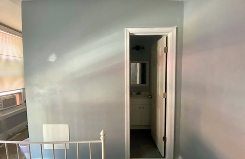 Graduate Hospital Apartment | Cozy studio with AC and WiFi in vibrant south Philly