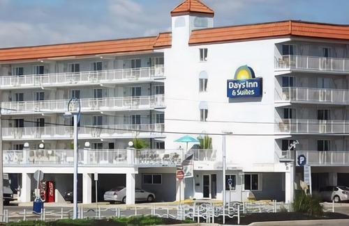 Wildwood Hotel | Days Inn & Suites by Wyndham Wildwood