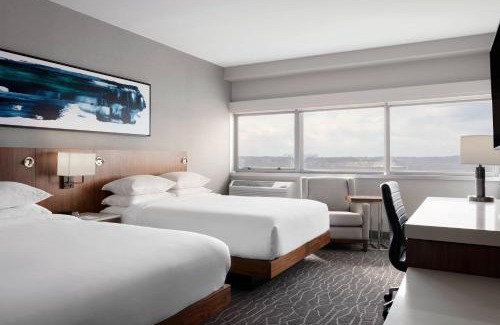 Iselin Hotel | Delta Hotels by Marriott Woodbridge