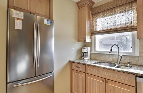 Sussex County Condo | Direct Beach Access | Ocean Views | Central