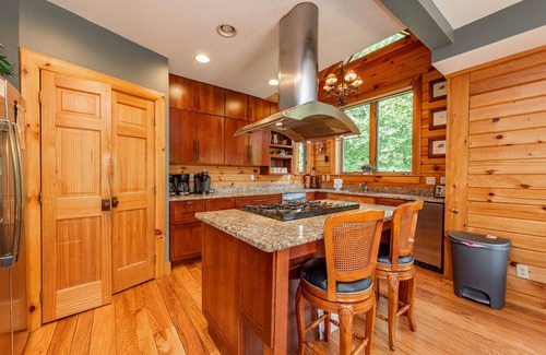 McHenry House | Elegant Ski-In/Out Lodge w/Fireplaces & Hot Tub