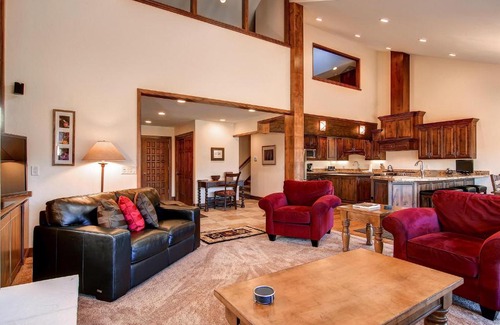 Park Meadows House | Fairway Village 2919 by Park City Lodging