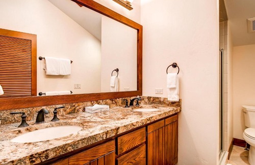Park Meadows House | Fairway Village 2919 by Park City Lodging