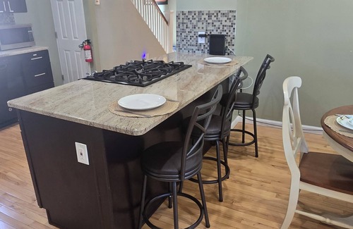 Teaneck House | Family-friendly 3-bedroom house 25 minutes to NYC Manhattan