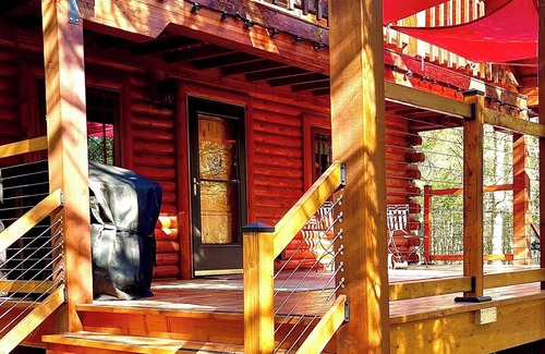 Island Park Cabin | Family Friendly Cabin in Island Park! TWO King Beds! YELLOWSTONE NATIONAL PARK