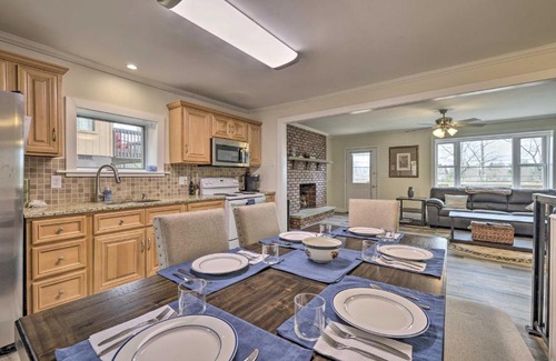Lake Harmony House | Family-Friendly Retreat with Lake Harmony Views