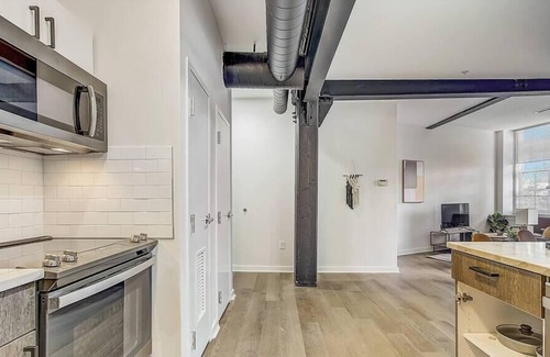 Northern Liberties Apartment | Frontdesk | Stylish 1 BR near Downtown