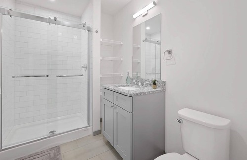 Cultural District Apartment | Frontdesk | Trendy 1 BR Downtown