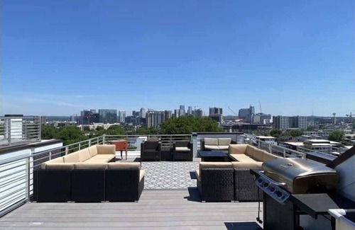 Edgehill House | Gorgeous Nashville Home, 2miles to Lower Broadway