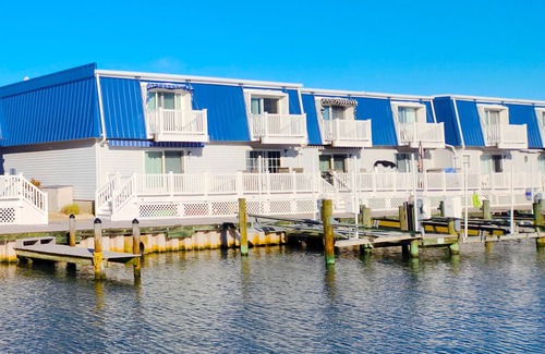 Midtown Ocean City House | Gullway Townhouse 2821-Baywater 28th St, Pool, W/D, AC