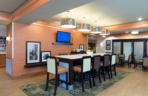 Mansfield Hotel | Hampton Inn & Suites Mansfield South @ I 71