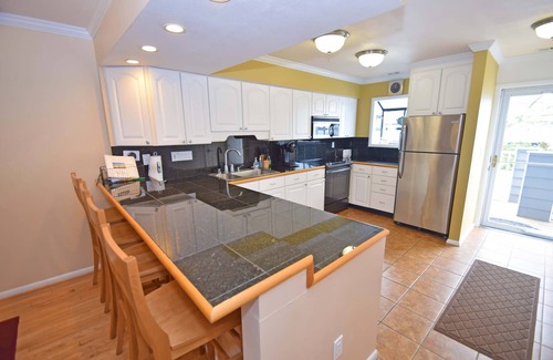 Ocean City House | Harbour Island 46G-Baywater 14th St, Free WiFi, Pool, W/D, AC