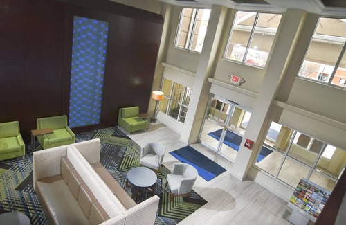 Gypsum Hotel | Holiday Inn Express Hotel & Stes Port Clinton-Catawba Island, an IHG Hotel