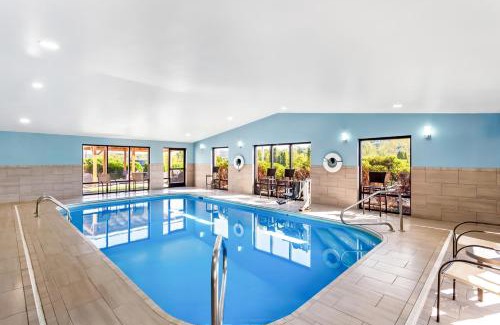 Ruthdale Hotel | Holiday Inn Express Hotel & Suites Charleston-Southridge by IHG