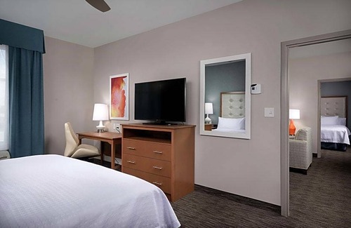 Oakley Hotel | Homewood Suites by Hilton Cincinnati-Midtown, OH