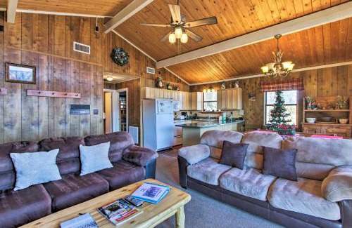 Chalet Village House | Hot Tub and Mountain Views at Gatlinburg Cabin!