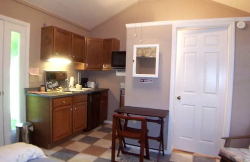 Ephrata House | House ∙ 1 bedroom ∙ 20 guests