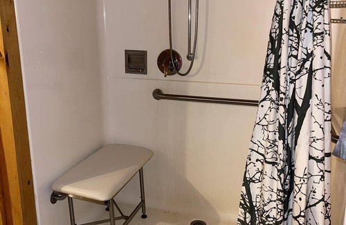 Clarington House | House ∙ 1 bedroom ∙ 4 guests