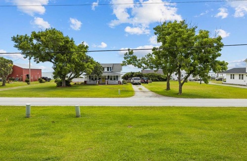 Harkers Island House | House ∙ 3 bedrooms ∙ 11 guests
