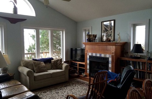 Onancock House | House ∙ 3 bedrooms ∙ 6 guests