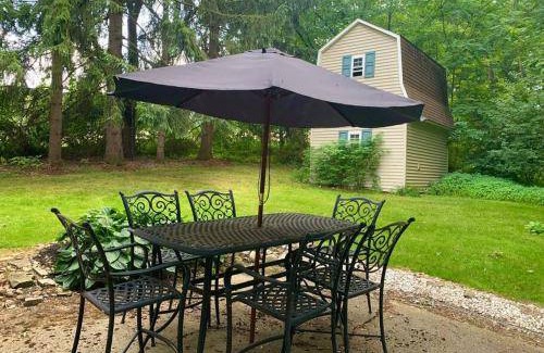 Akron House | House ∙ 3 bedrooms ∙ 8 guests