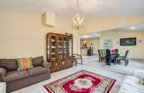 Old Westbury House | House ∙ 4 bedrooms ∙ 8 guests