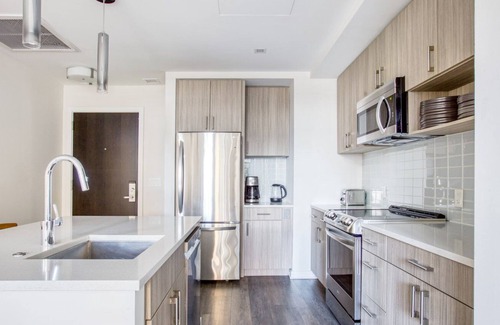Crystal City Apartment | Ideal Crystal City 2BR w/ Pool, Gym, W/D, 1 block to to WF by Blueground