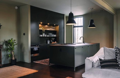 South Bloomingville Cottage | Idyll Reserve 4 | The Hillside - new, luxe, hot tub and fireplace