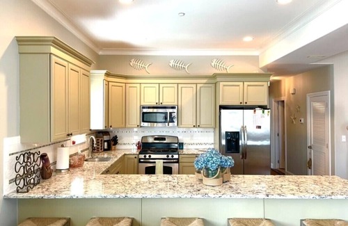 Sea Isle City Condo | Just Steps From The Beach - Enjoy A Beautiful 3 bedroom Summer Family Rental