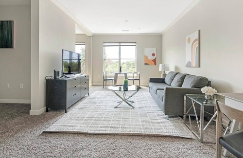 Chillum Apartment | Landing | Amazing Studio, Gym, Clubhouse