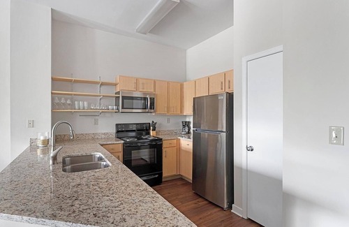 New Pathways Apartment | Landing | Chic 1BD, Gym, Clubhouse