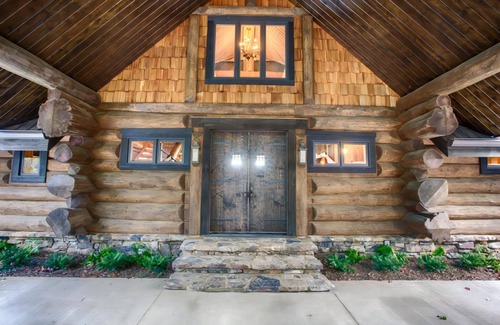 Blue Ridge Cabin | Long View Lodge - Blue Ridge, GA
