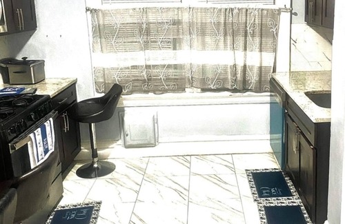East Orange Apartment | Luxurious 1-bedroom apartment in charming East Orange apartment with AC, WiFi….