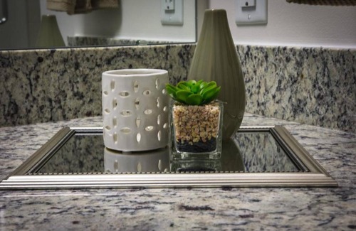 Charlotte Center City Apartment | LUXURIOUS 1BR APT IN UPTOWN HIGH-RISE W/CITY VIEWS